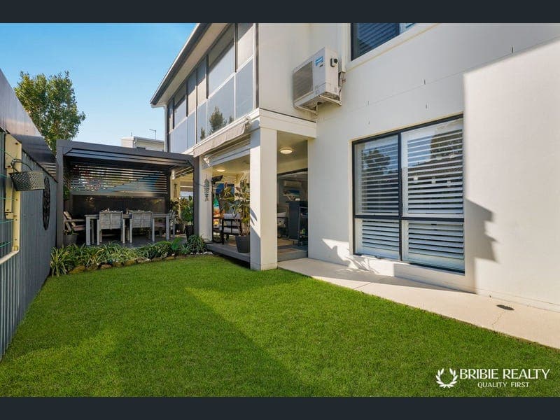 8 Hutchinson Street, Woorim — photo 1 of 5