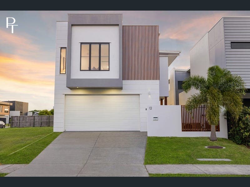 12 Barrel Street, Bokarina — photo 1 of 5