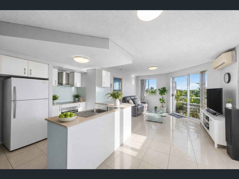 9/5 Whalley Street, Bargara — photo 1 of 5