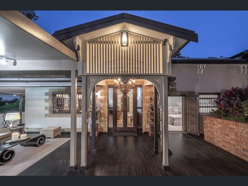 16 Owen Lane, Auchenflower — photo 1 of 5