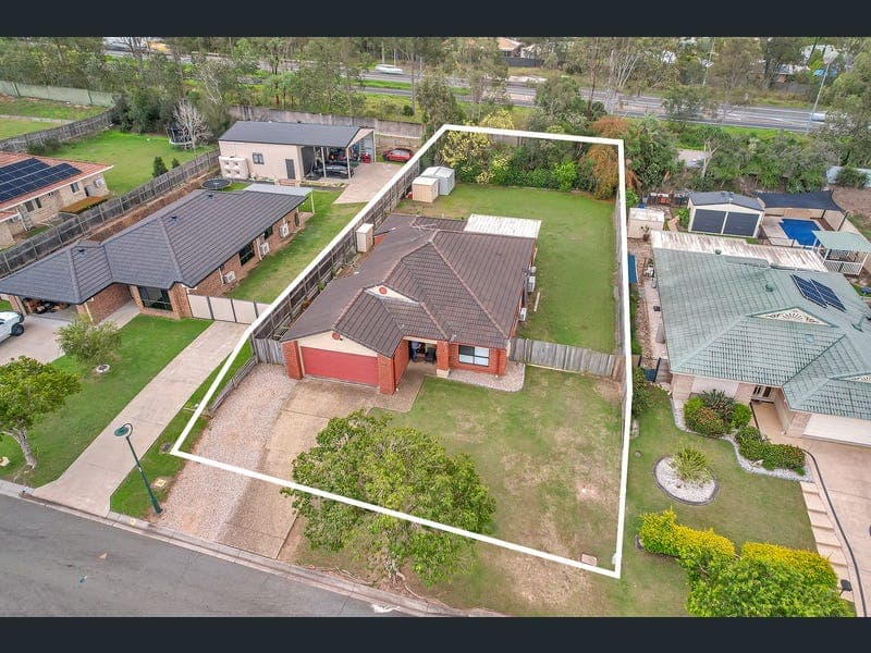 55 Lakeview Drive, Deebing Heights — photo 1 of 5