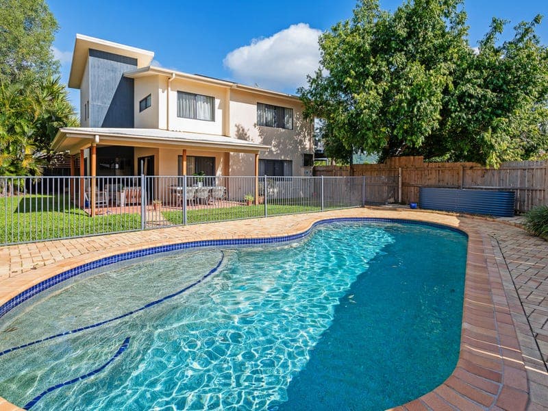 19 Davies Street, Pacific Pines — photo 1 of 5