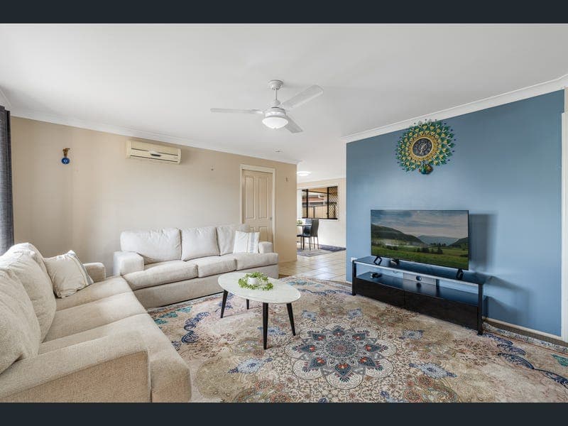 12 Monash Lane, Newtown — photo 1 of 5