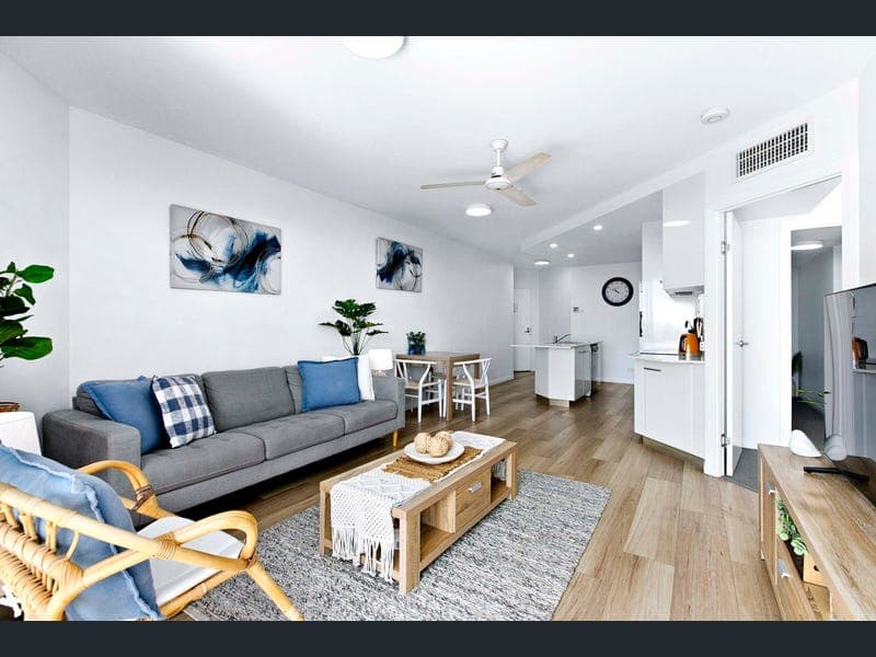 402/239 Esplanade, Pialba — photo 1 of 5