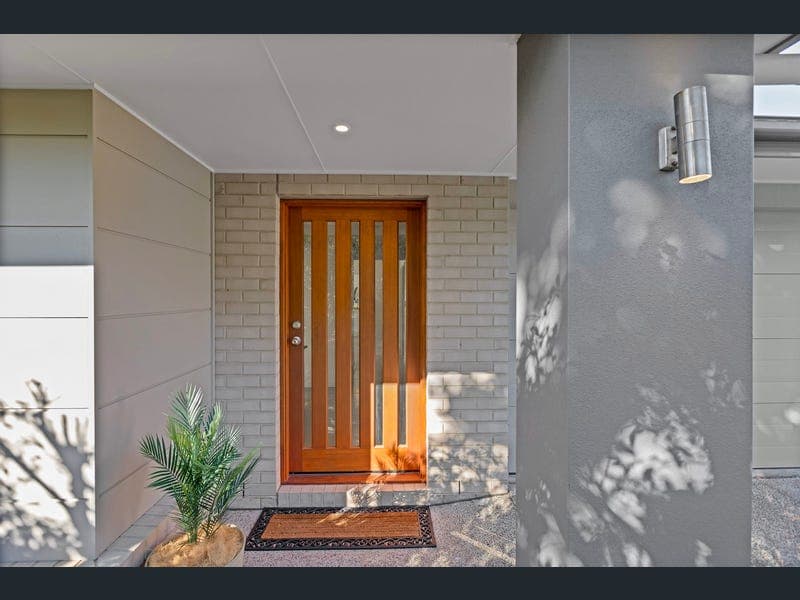 5 Woodswallow Crescent, Bli Bli — photo 1 of 5