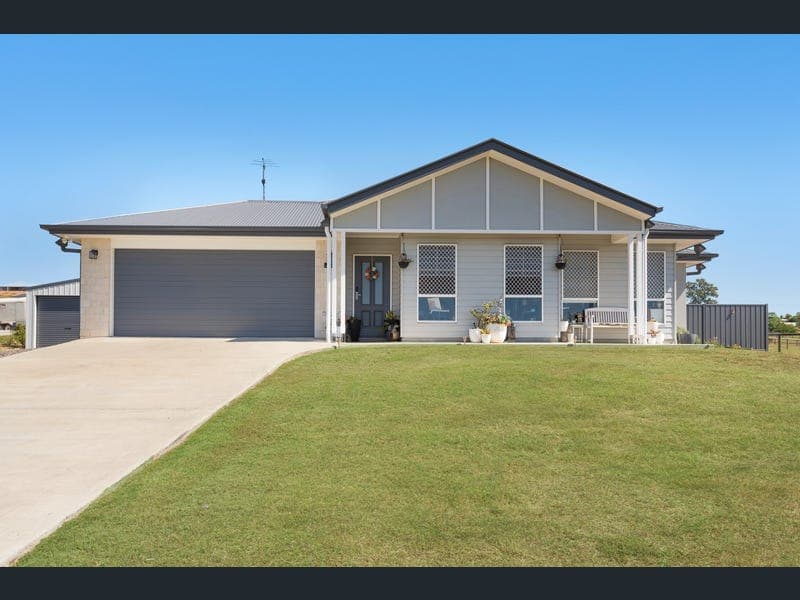 8 Ridgevale Drive, Regency Downs — photo 1 of 5