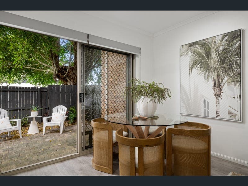 3/10 Mungar Street, Maroochydore — photo 1 of 5