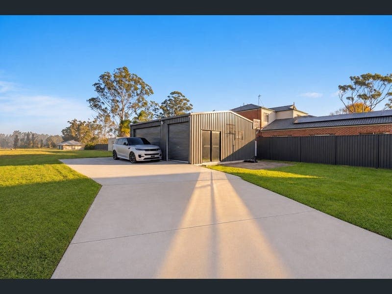 9 Maryland Avenue, Carrara — photo 1 of 5