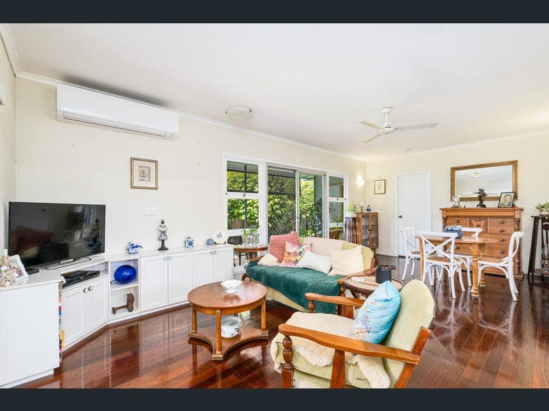26 Wattle Street, Point Vernon — photo 1 of 5