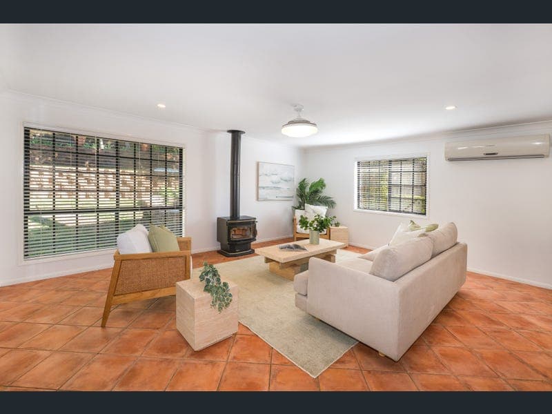 78 Whipbird Place, Aspley — photo 1 of 5