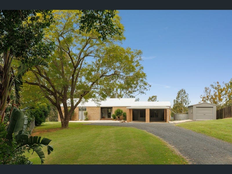 53 Bass Street, Barellan Point — photo 1 of 5