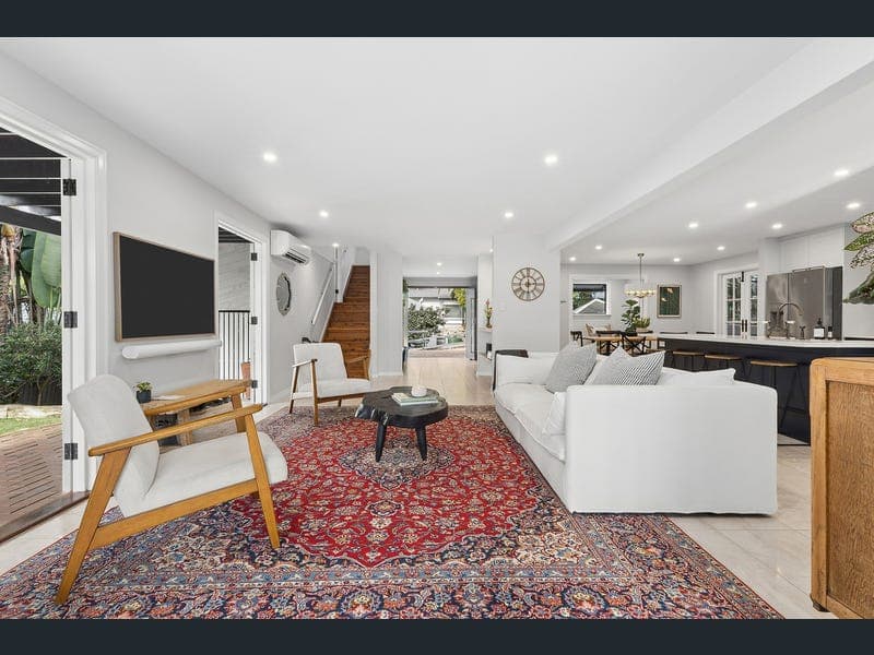 25 The Drive, Bardon — photo 1 of 5