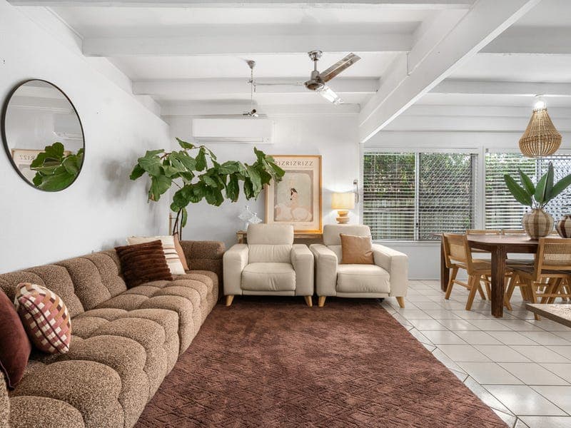 12 Warung Avenue, Maroochydore — photo 1 of 5