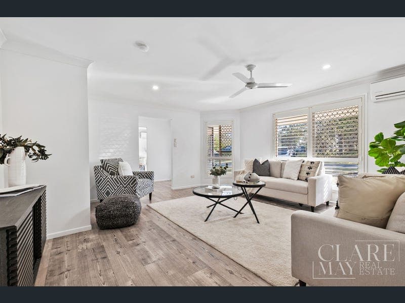 4 Mikkelsen Court, Camira — photo 1 of 5