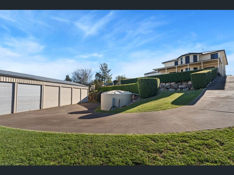 15 Cinnamon Drive, Glenvale — photo 1 of 5