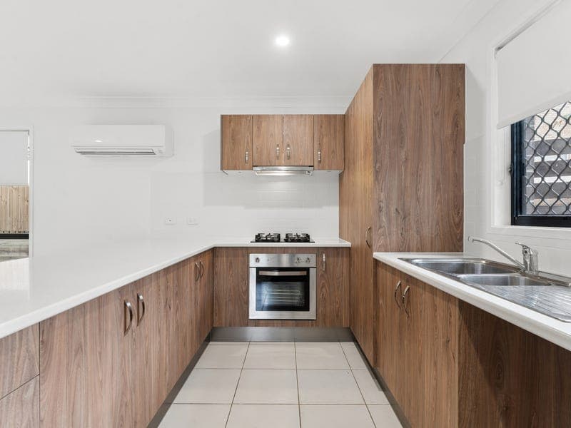 73 Trudy Crescent, Cornubia — photo 1 of 5