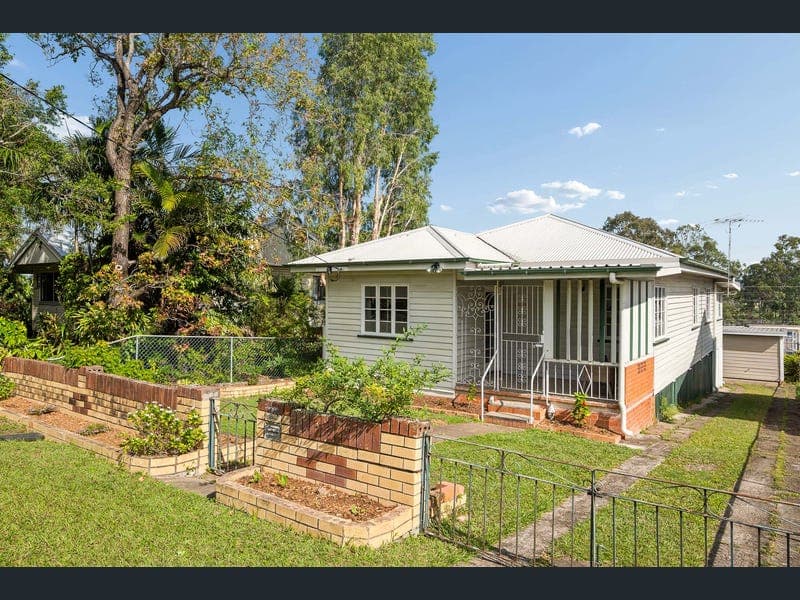 25 Olivia Avenue, Salisbury — photo 1 of 5