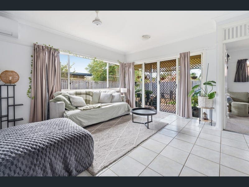 5 Oarsman Place, Douglas — photo 1 of 5