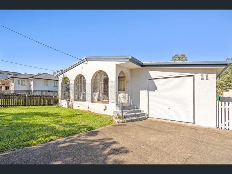 11 Northcliffe Street, Murarrie — photo 1 of 5