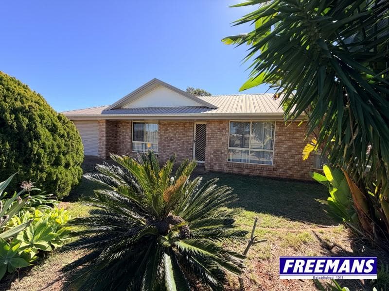 4 Banksia Drive, Kingaroy — photo 1 of 5