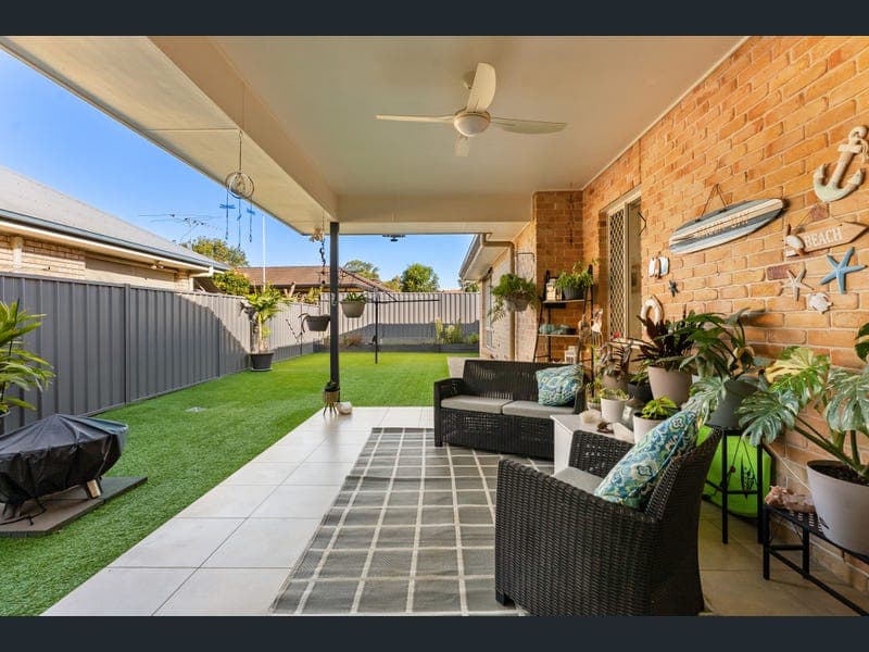 24 Alexandra Avenue, North Lakes — photo 1 of 5
