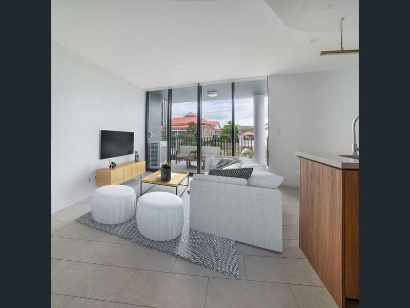 2204/21 Upper Clifton Terrace, Red Hill — photo 1 of 5