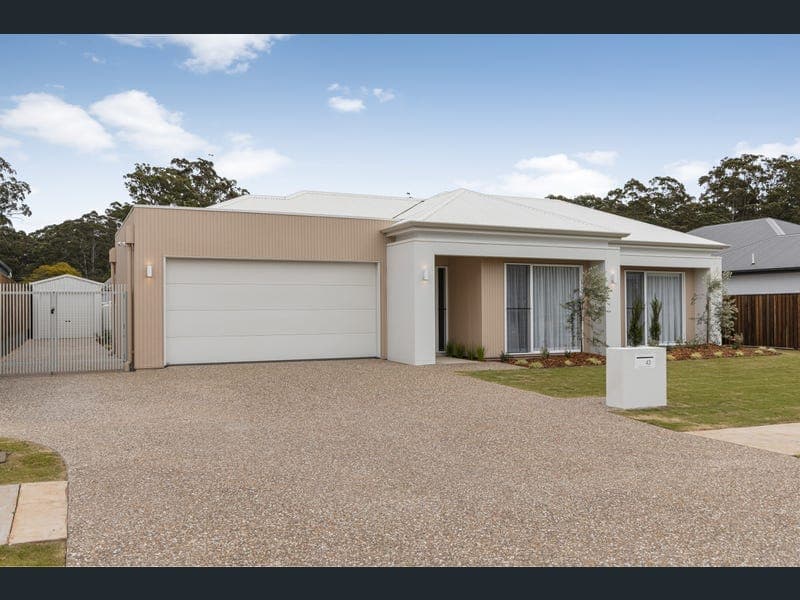 43 Mirambeena Drive, Highfields — photo 1 of 5