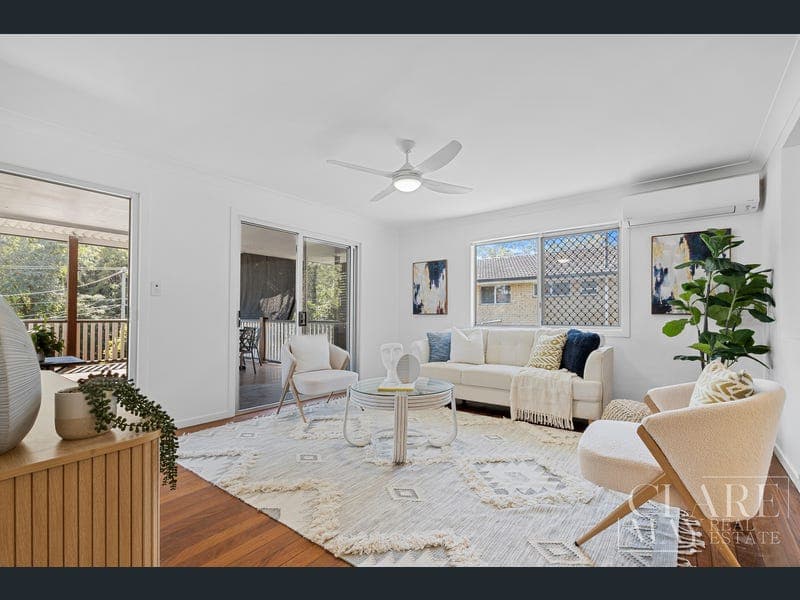 44 Cairns Road, Camira — photo 1 of 5