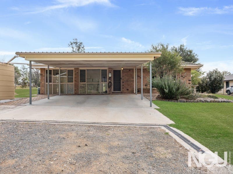 18 Adam Drive, Aratula — photo 1 of 5