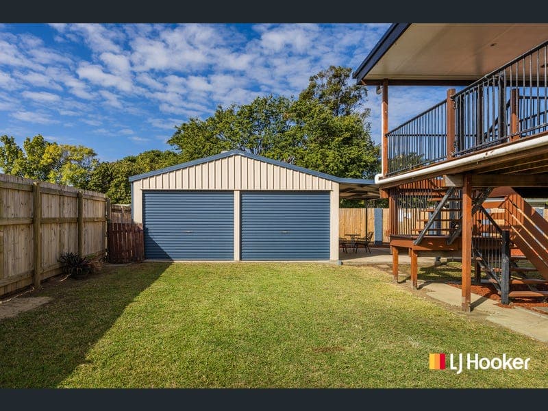 40 Mansfield Drive, Beaconsfield — photo 1 of 5