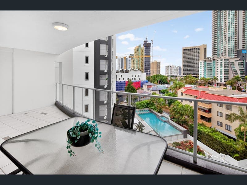272/21-31 Cypress Avenue, Surfers Paradise — photo 1 of 5