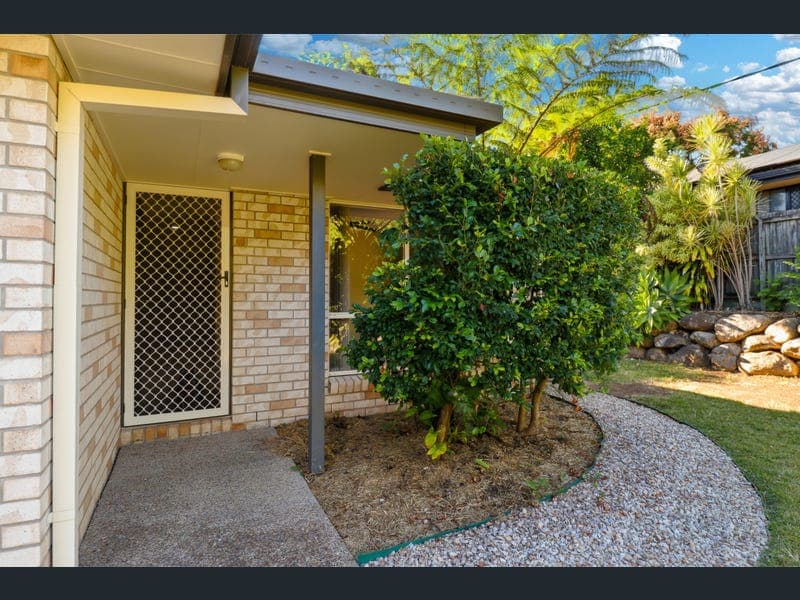32 Brooklands Drive, Beaudesert — photo 1 of 5