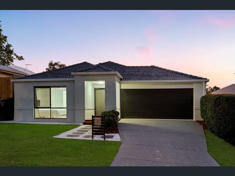 4 Amadeus Circuit, Springfield Lakes — photo 1 of 5