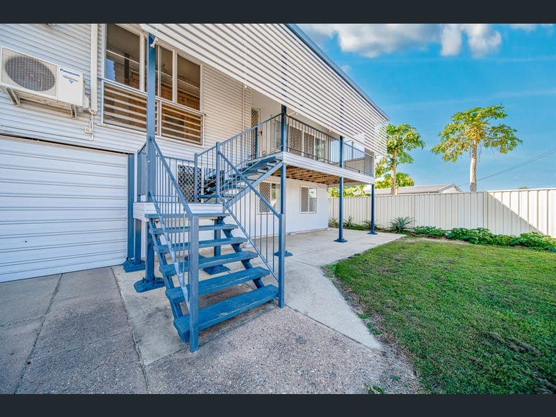 3 Dearden Place, Emerald — photo 1 of 5