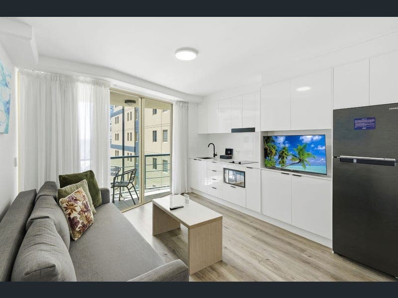 688/11 Mooloolaba Esplanade — photo 1 of 5