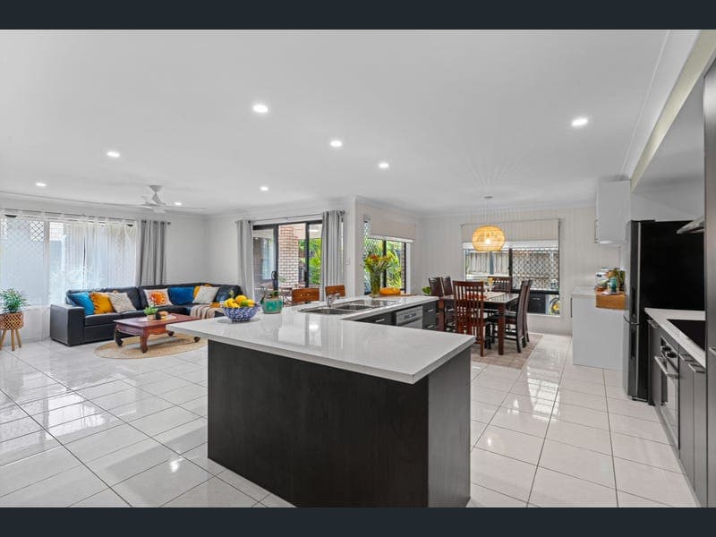 15 Bader Road, Upper Coomera — photo 1 of 5