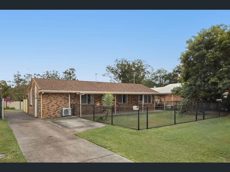 37 Chantilly Crescent, Beerwah — photo 1 of 5