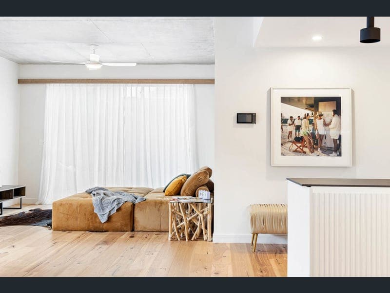 1/18 Aldridge Street, Auchenflower — photo 1 of 5