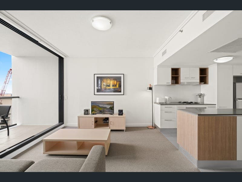 3209/128 Charlotte Street, Brisbane City — photo 1 of 5