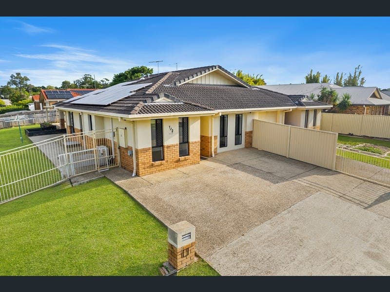 1/2 Tyler Place, Deception Bay — photo 1 of 5
