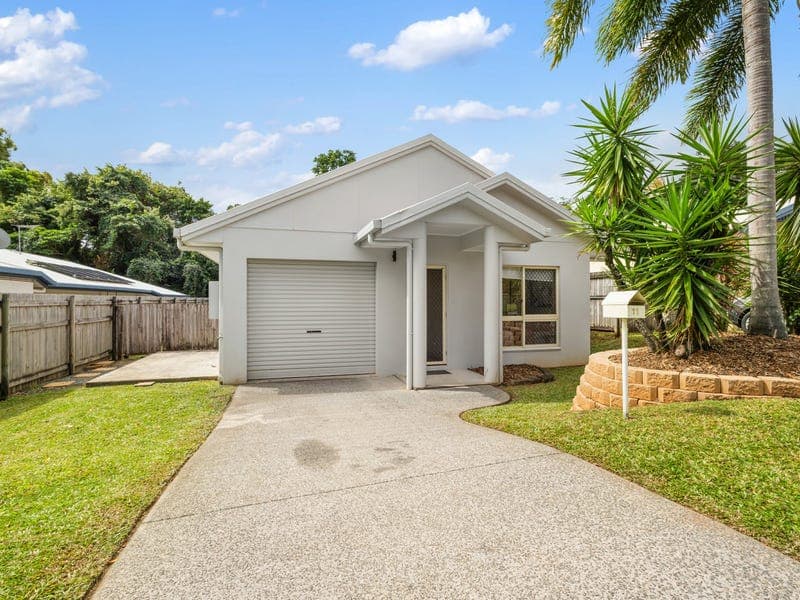 11 Shamrock Avenue, Brinsmead — photo 1 of 5
