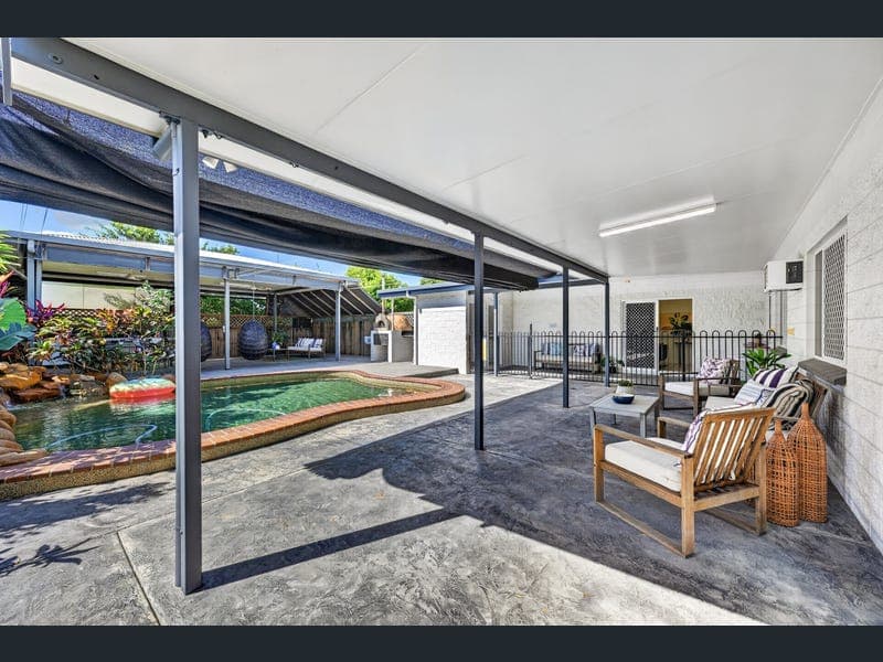 59 Eucalyptus Avenue, Annandale — photo 1 of 5