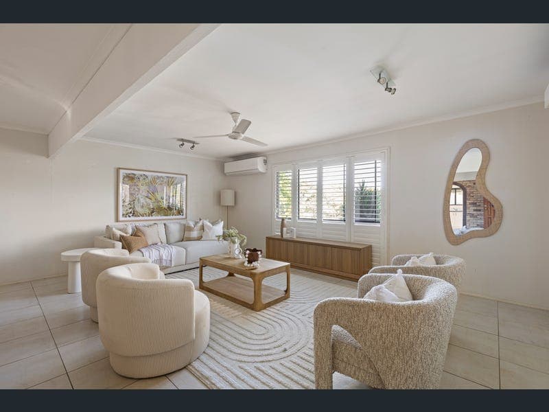 11 Glenariff St, Ferny Grove — photo 1 of 5