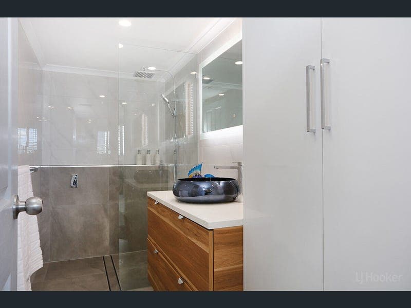 36/510 Marine Parade, Biggera Waters — photo 1 of 5