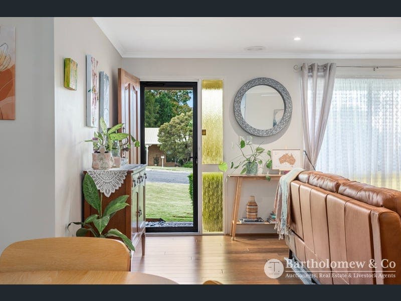 3 Bartholomew Avenue, Boonah — photo 1 of 5