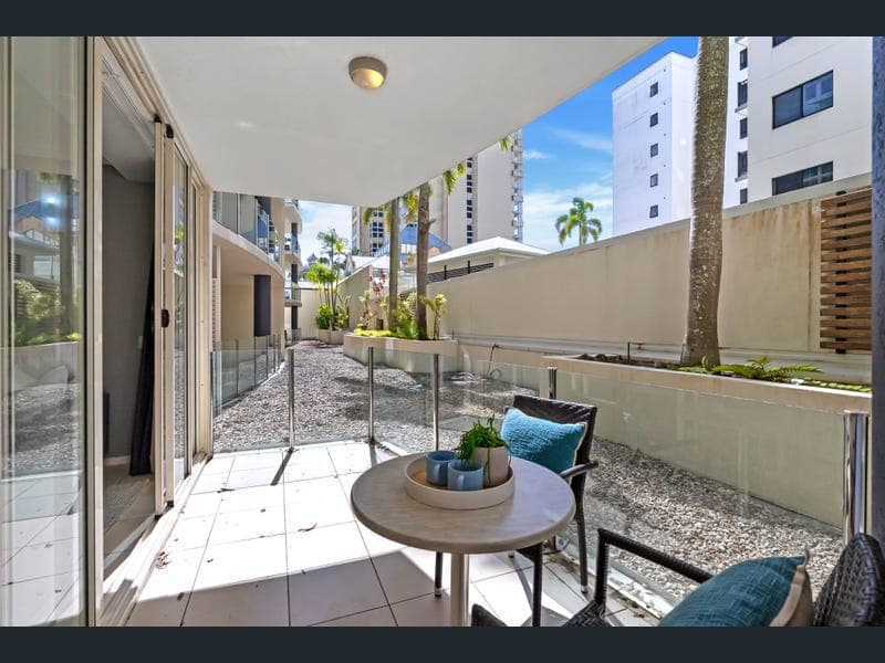 205/6 Lake Street, Cairns City — photo 1 of 5
