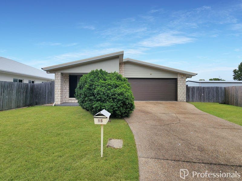 15 Wattle Crescent, Bowen — photo 1 of 5