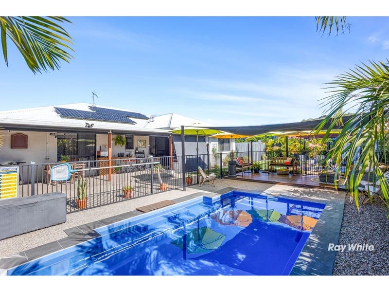 10 Beachside Circuit, Mulambin — photo 1 of 5