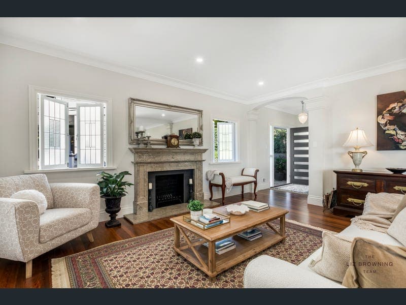 195 Stanley Terrace, Taringa — photo 1 of 5