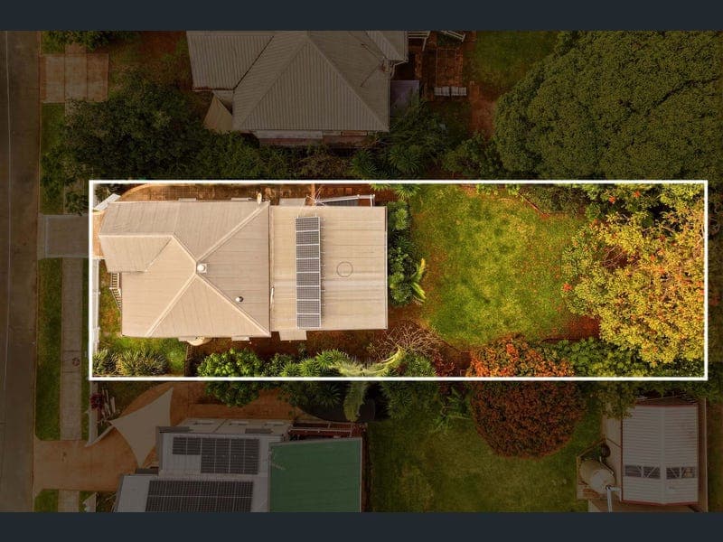 11 Steven Street, Redcliffe — photo 1 of 5